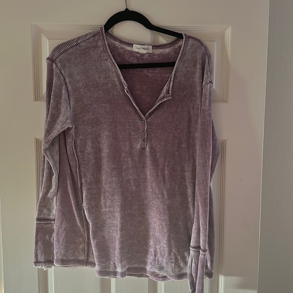 Treasure and Bond Women’s Henley - Picture 2 of 5